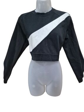 Nike Swoosh Cropped Crewneck Sweatshirt